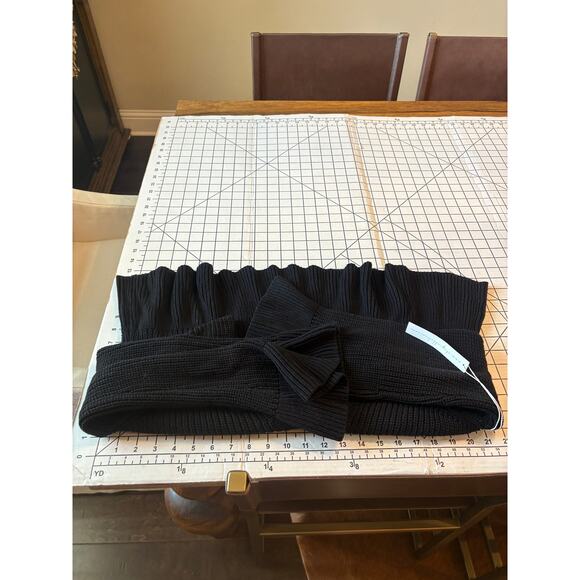 NWT Callahan Black Off Shoulder Slouchy Bell Sleeve Cotton Knit Sweater V Neck S - Picture 7 of 9